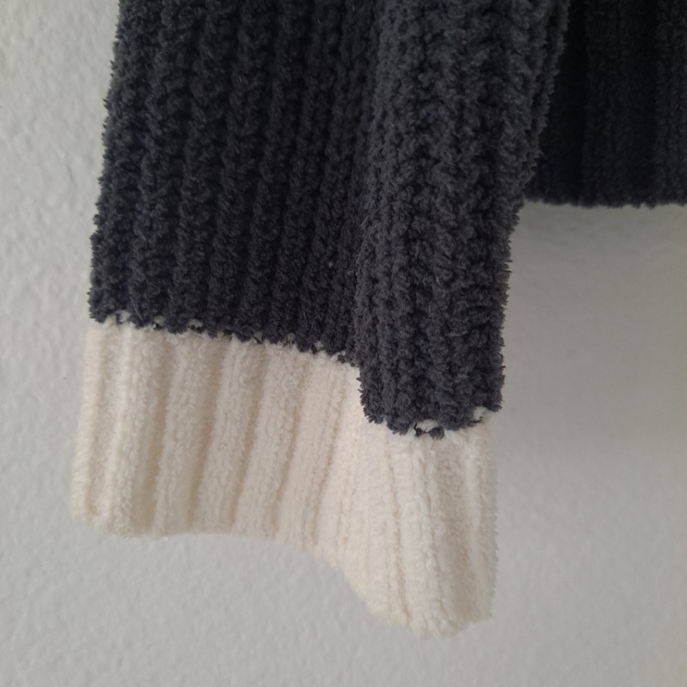 Jolt Sweater - Picture 6 of 7